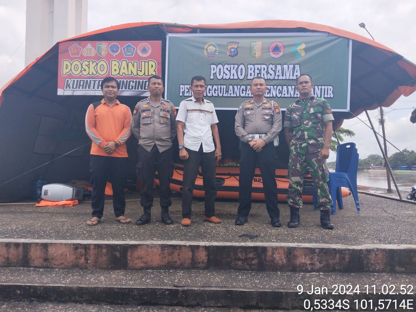 Polres Kuansing melalui Polsek Kuantan Tengah, Melaporkan Perkembangan Debit Air Sungai Kuantan di L